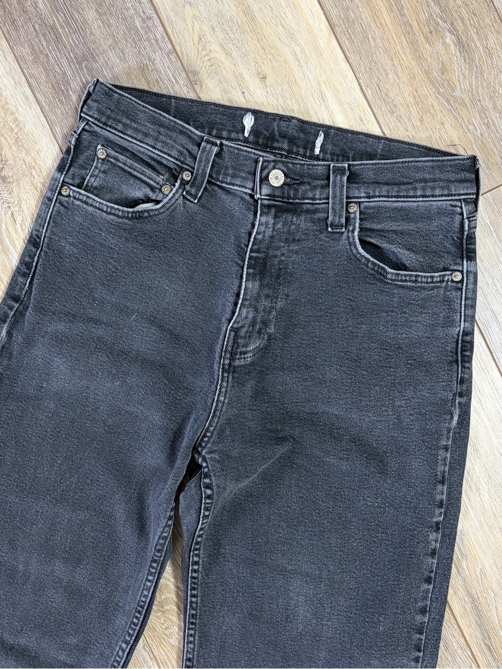 Hollister Black Straight-Leg Raw Hem Jeans - Picture 2 of 10